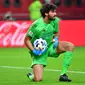 Kiper Liverpool, Alisson Becker saat The Reds bersua Monterrey, pada semifinal Piala Dunia Antarklub 2019, Rabu (18/12/2019).  (AFP / Giuseppe Cacace)