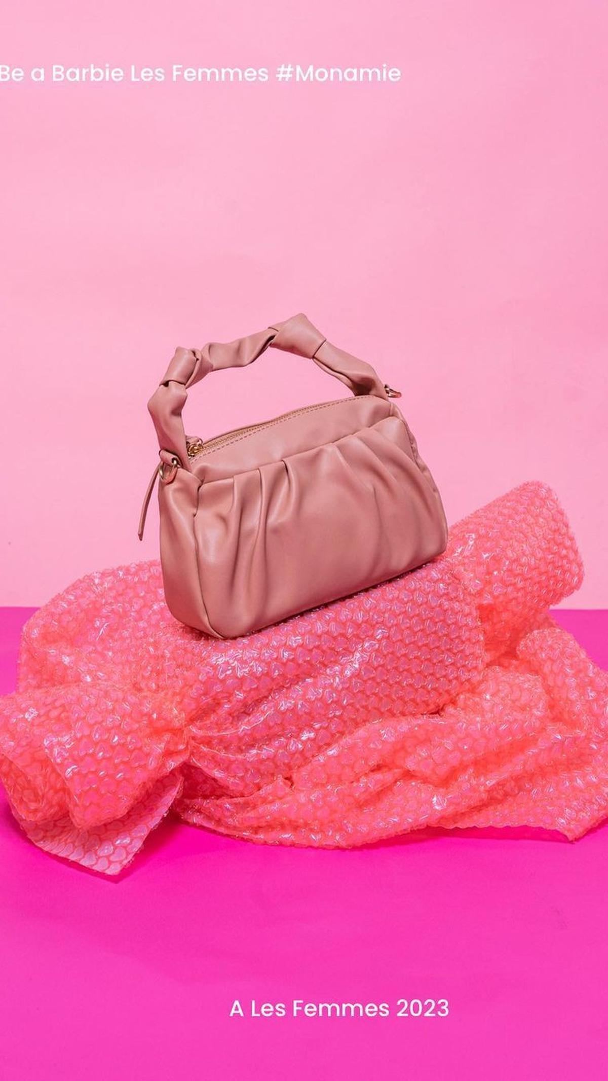 Tampil Feminin Saat Lebaran dengan Fiya Sling Bag