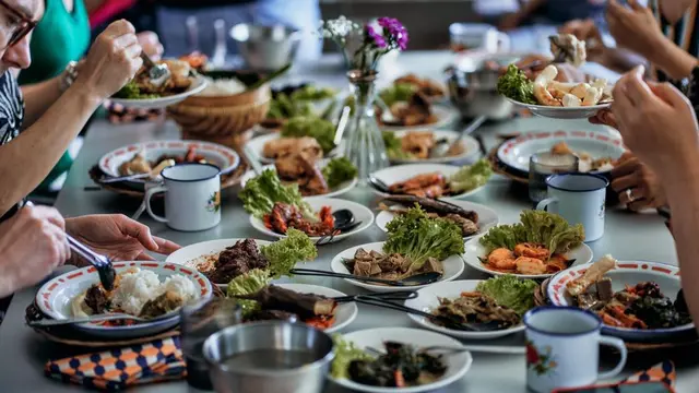 JualanKu catering masakan Indonesia populer di Belanda. Dok. Detty