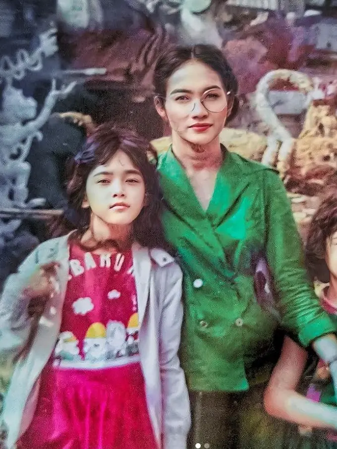 Potret Maia Estianty bersama ibu dan adiknya (Sumber: Instagram/maiaestiantyreal)