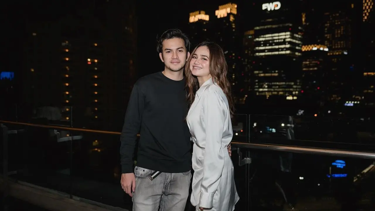 6 Gaya Bucin Pasangan Good Looking Syifa Hadju dan Rizky Nazar yang Kerap Tampil Serasi