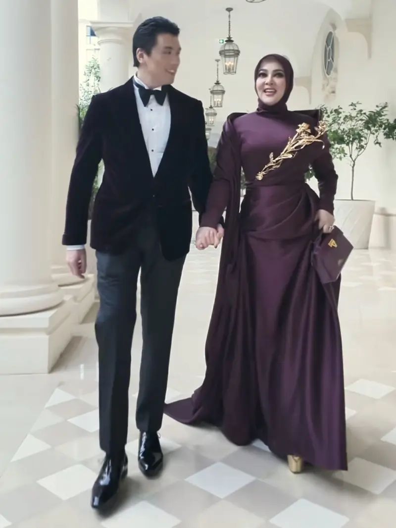 Syahrini Terima Penghargaan di Cannes 2025