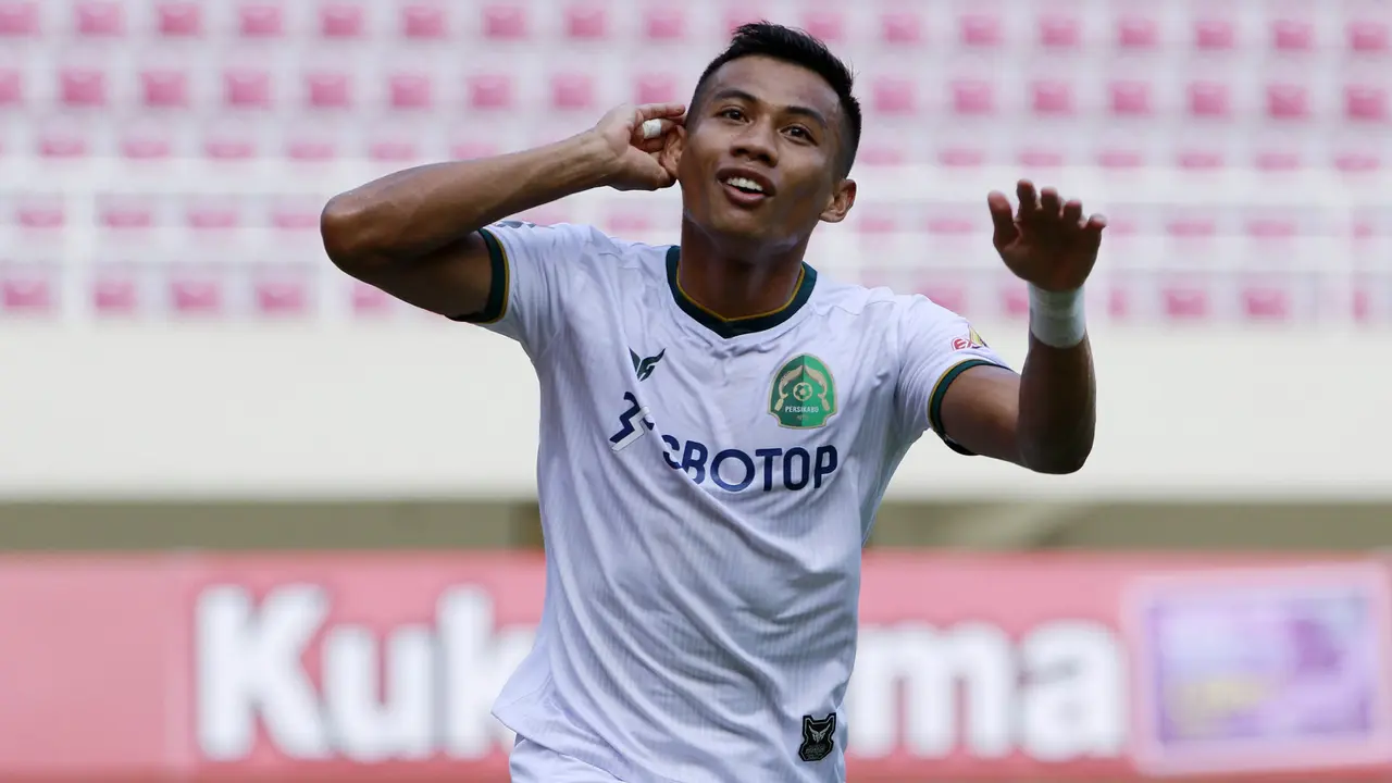 FOTO: Gol Ahmad Nufiandani Bawa Persikabo 1973 Ungguli Arema 1-0 di Babak Pertama