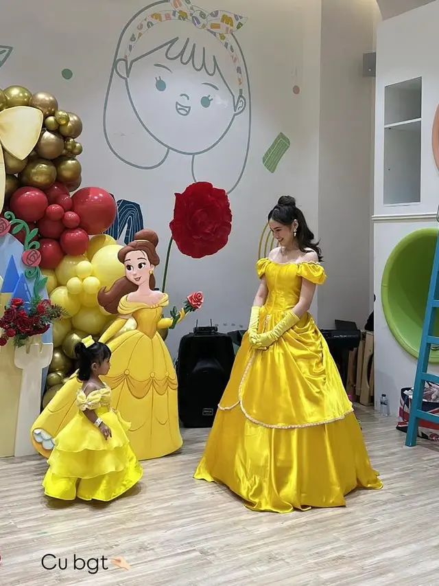 6 Potret Tampilan Cantik Paripurna Syifa Hadju Jadi Princess Belle di Ultah Anak Kesha Ratuliu, Aisha