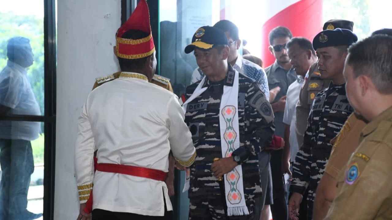 Bangun Komunikasi Terbuka, TNI AL Jalin Tatap Muka dengan Tokoh Masyarakat Melonguane