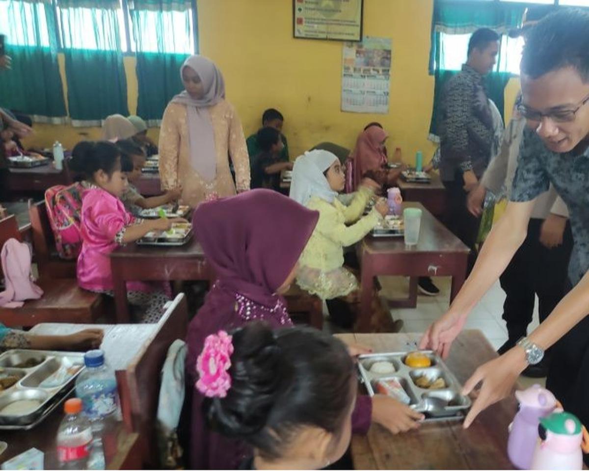 Program Makan Bergizi Gratis Jangkau 35 Sekolah di OKU Timur