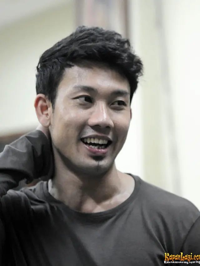 6 Potret Transformasi Denny Sumargo, Dari Pebasket Hingga Jadi YouTuber