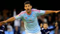 Penyerang Celta Vigo, Nolito, dikabarkan akan merapat ke Barcelona dengan status sebagai pemain pinjaman. (Mirror)