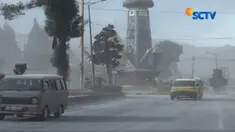 Kota Wisata Brastagi, Tanah Karo, sempat diguyur abu tebal, setelah Gunung Api Sinabung erupsi dengan tinggi kolom abu setinggi 4 kilometer.