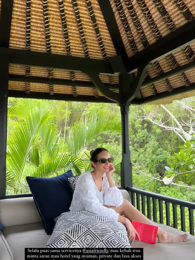 Enzy Storia Liburan di Bali