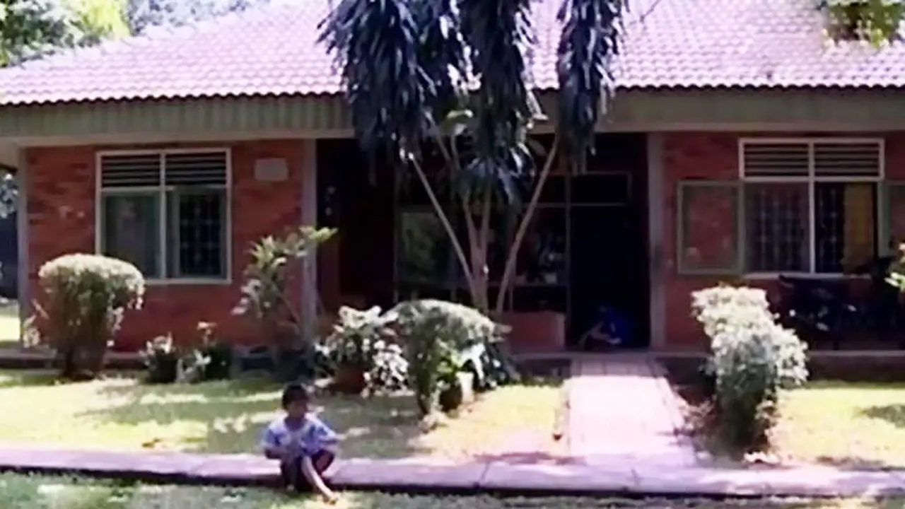 (Lip6 Petang) Safe-House
