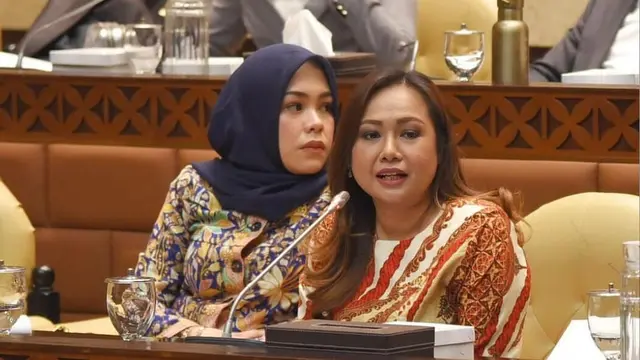 RDP Komisi V DPR dengan kalangan pengusaha bongkar muat