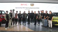 Seremoni penandatanganan kerjasama antara BAIC Indonesia sebagai sponsor utama Dewa United dilakukan di GIIAS 2024.