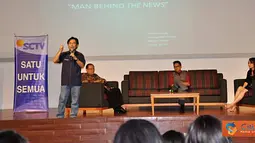 Citizen6, Jakarta: Produser Eksekutif Liputan6 SCTV, Mauludin Anwar menjadi salah satu pembicara dalam ajang SCTV Goes to Campus 2012 di Universitas Bina Nusantara, Kamis (1/3). (Pengirim: Agung Binarko)