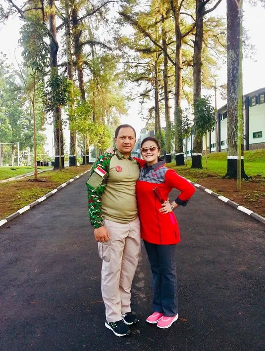 Bella Saphira dan Agus Surya Bakti (Instagram/bellasaphiraofficial)