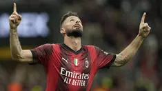 Pemain AC Milan Olivier Giroud melakukan selebrasi usai mencetak gol ke gawang Verona pada pertandingan sepak bola Liga Italia di Stadion San Siro, Milan, Italia, Minggu (4/6/2023). (AP Photo/Antonio Calanni)