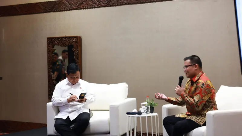 Menhan Prabowo Subianto menjadi keynote speaker di salah satu sesi IdeaTalks bertajuk 'Leadership in a Polarized World' dalam acara IdeaFest 2022. (Foto: Istimewa)