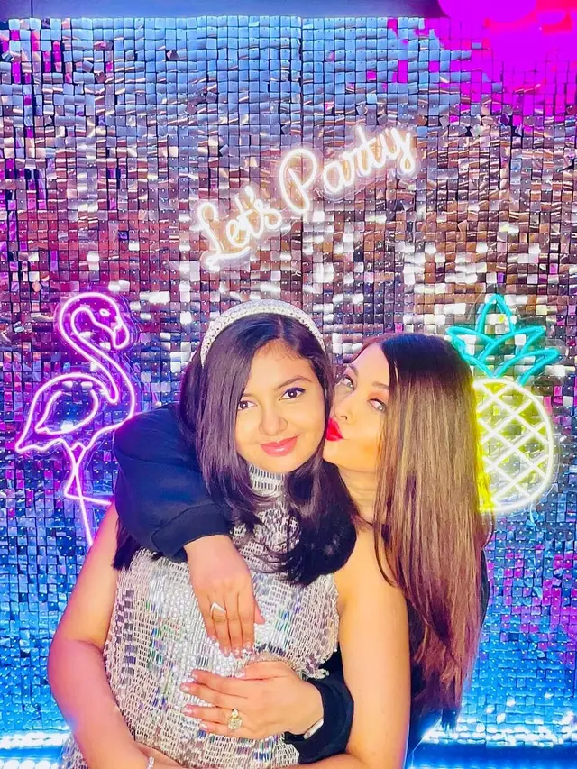 Cucu Amitabh Bachchan Beranjak Remaja, Ini 6 Potret Aaradhya Putri Aishwarya Rai