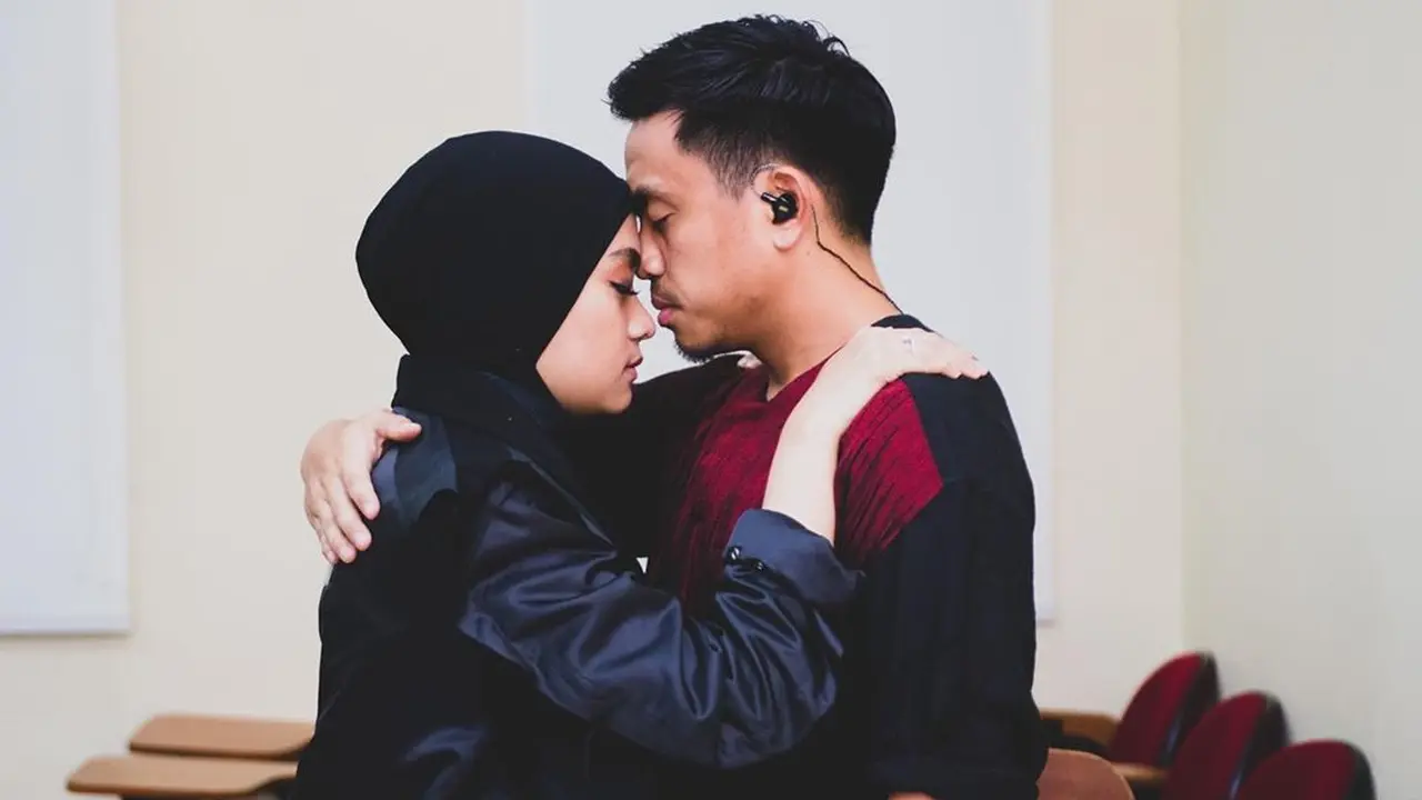 [Fimela] Ayudia Bing Slamet dan Ditto Percussion