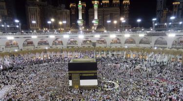 20160904-Masjidil Haram Penuh Sesak oleh Jemaah Haji-Mekkah