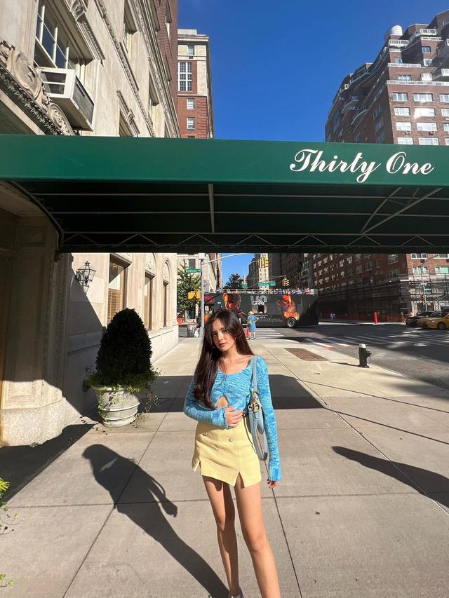 Beby Tsabina ketika liburan di New York City, Amerika Serikat (Foto: Instagram @bebytsabina)