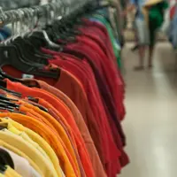 [Bintang] 6 Pakaian Paling Diburu Saat Lebaran di Tahun 90-an