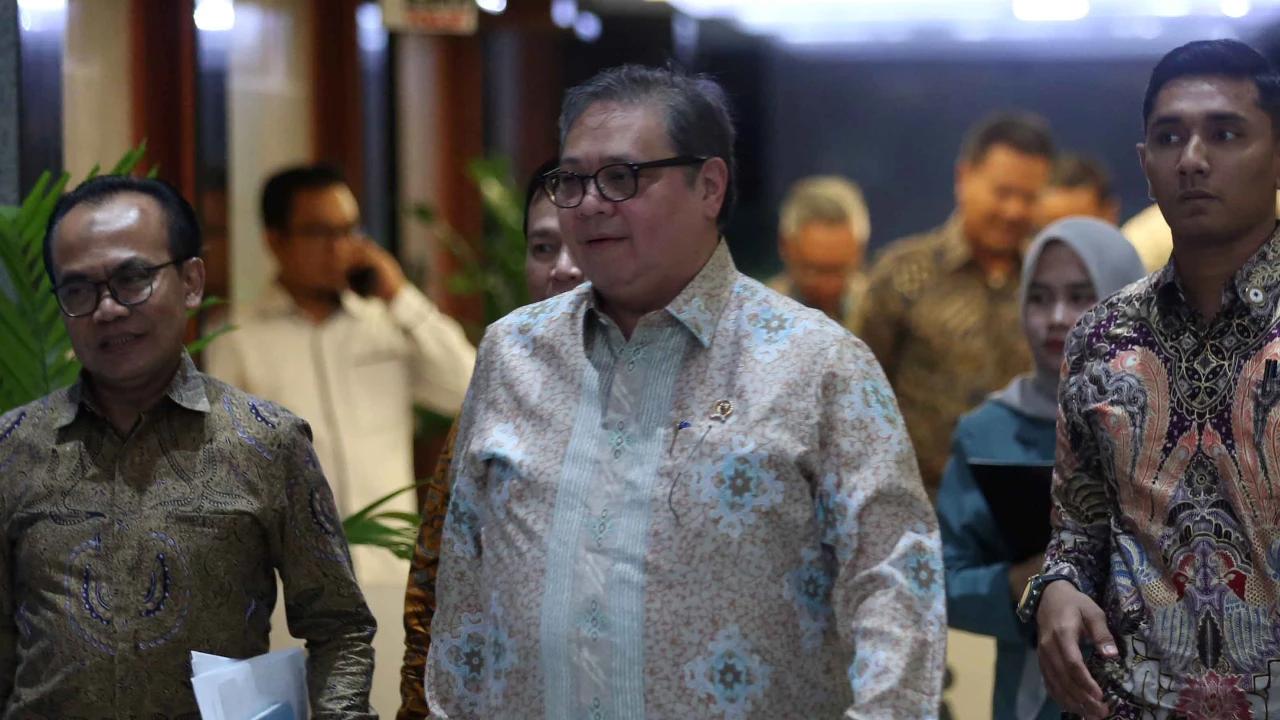 FOTO: Airlangga Hartarto Sambangi KPK Bahas Isu Tarif Dagang Indonesia AS