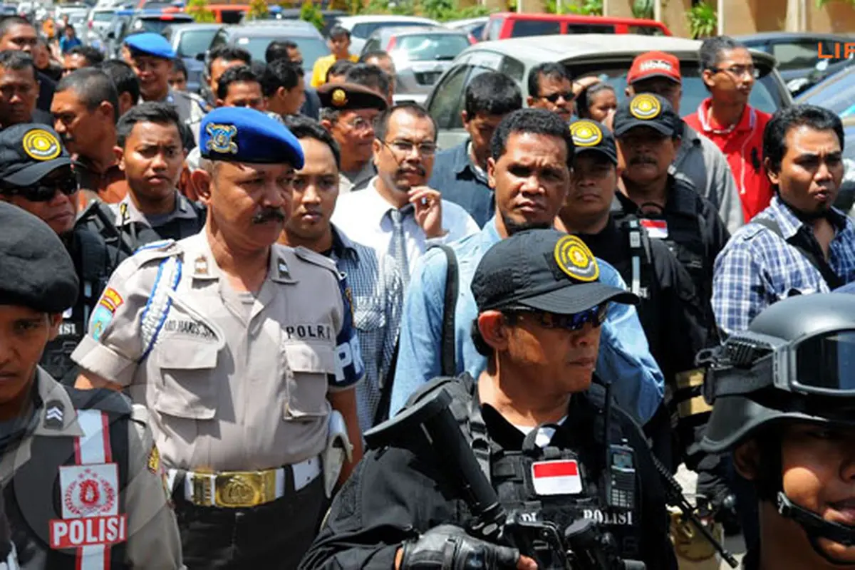 2-hercules-dipindah-cipinang-131121c.jpg