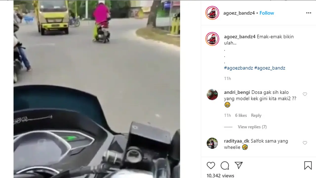 emak-emak berkendara motor identik dengan pelanggaran lalu lintas sehingga membahayakan pengguna jalan lain.