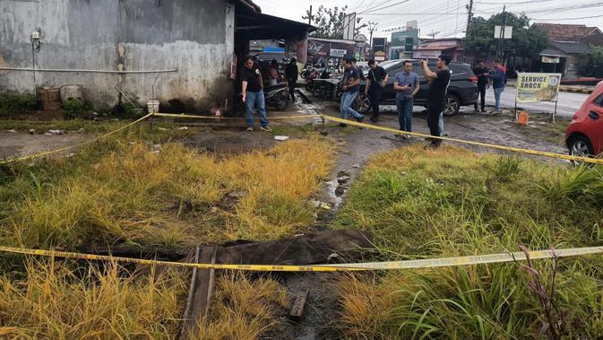ODGJ Serang Warga Pakai Tombak Saat Antar Anak Sekolah, Dilawan Balik hingga Tewas