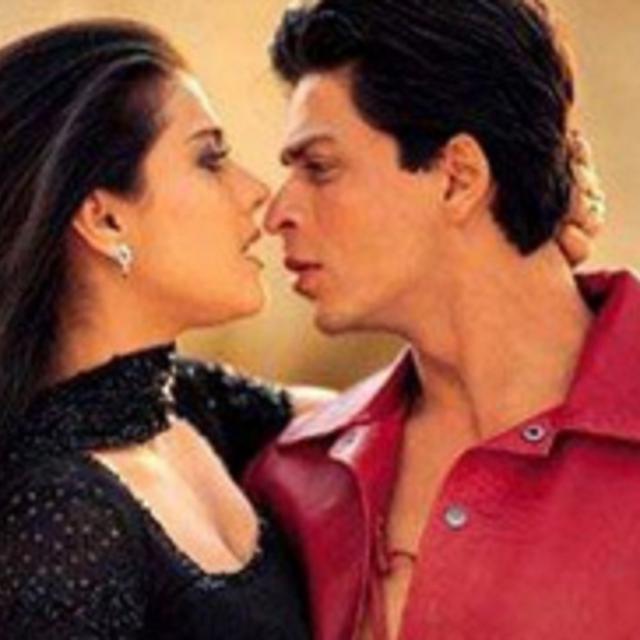 Terlalu Bersemangat Shah Rukh Khan Dan Kajol Tak Sengaja Ciuman Showbiz Liputan6 Com Film psikopat terbaru teror wanita tunawisma gila alur cerita film paradise cove 2021. terlalu bersemangat shah rukh khan dan