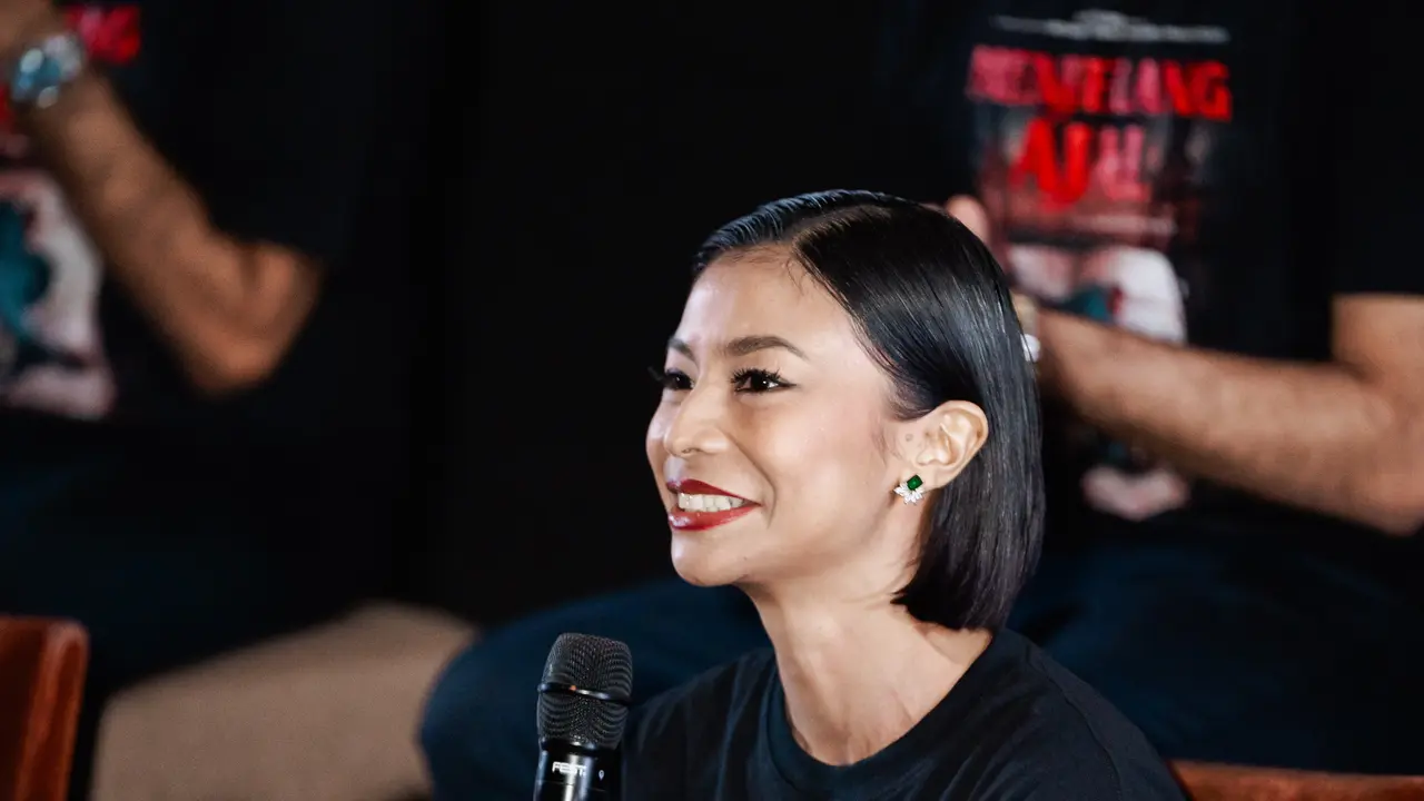 Shareefa Daanish (Dok. Menjelang Ajal)