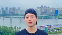 Park Bo Gum Hadirkan Variety Show Baru Bertema Salon Rambut di Desa Terpencil