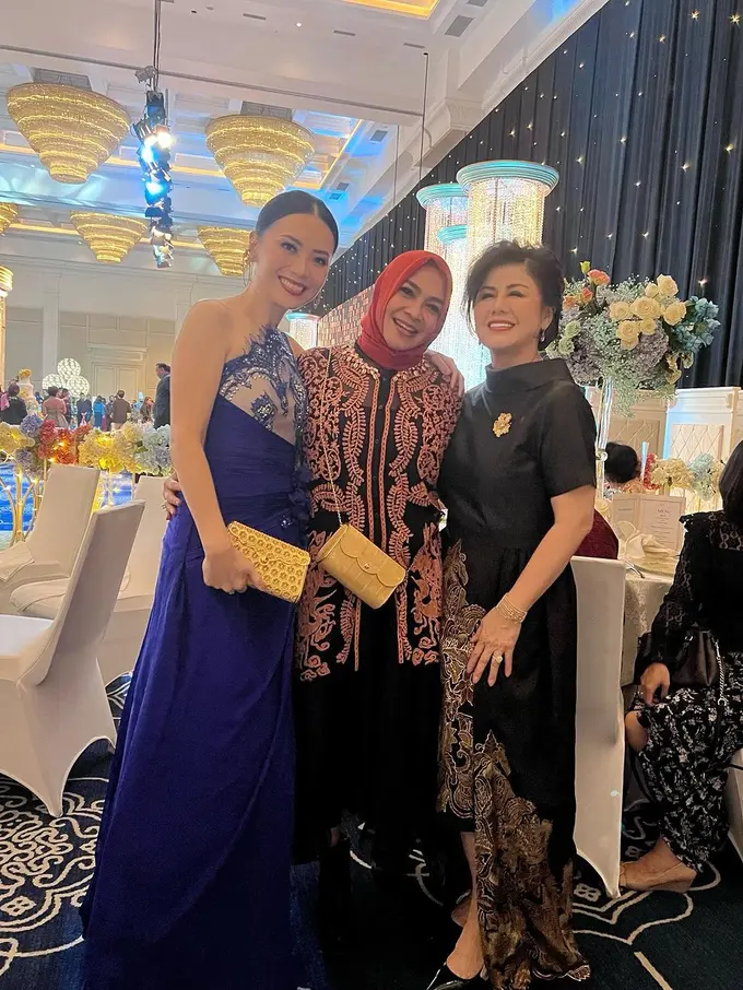 [Fimela] Ibu Nagita Slavina