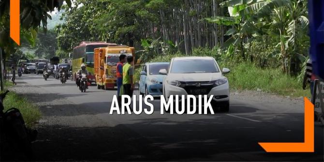 VIDEO: Perbaikan Jalan Dikebut Jelang Arus Mudik 2019