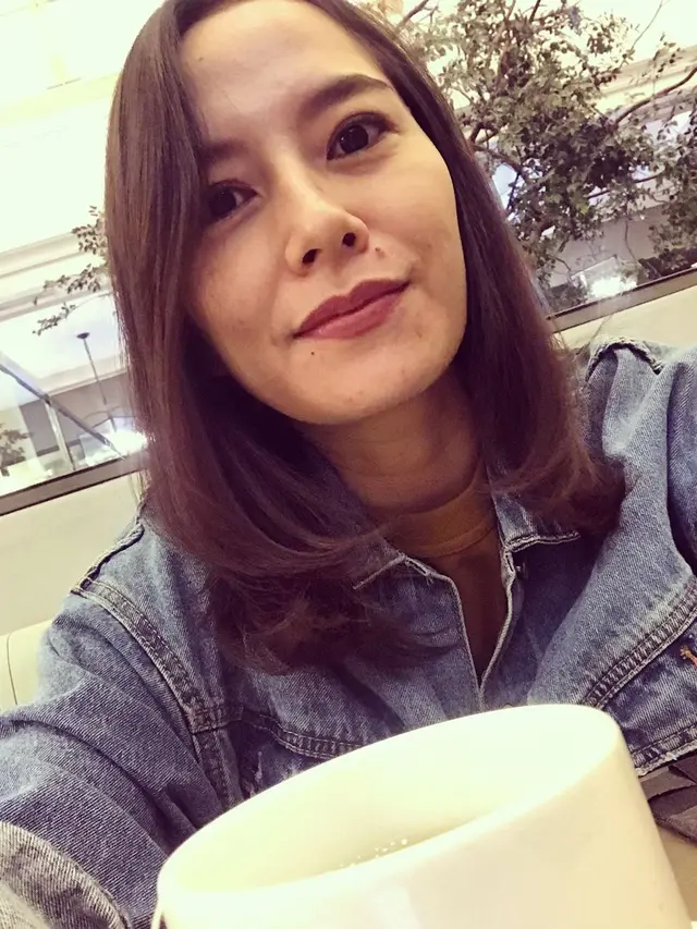7 Pesona Vonny Cornellya Mantan Atalarich Syah yang Masih Lajang di Usia 40 Tahun