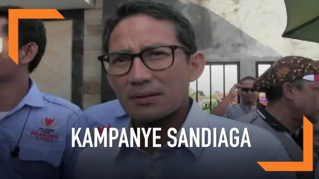 Sandiaga Uno sampaikan keprihatinannya terkait pemecatan guru honorer di Banten setelah berfoto dengan pose dua jari dan membawa stiker capres.