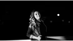 Amanda Gonzales, putri Cristian Gonzales melakukan aksi goyang salsa dan menyanyikan lagu barunya yang berjudul "Pesona Salsa". 