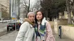 Sudah sejak dua minggu lalu berada di Azerbaijan, Salshabilla Adriani dan ibundanya menikmati momen kebersamaannya dalam suasana liburan sambil kerja. Kabarnya keberangkatannya ke Azerbaijan ini dalam proses syuting yang turut ditemani oleh aktor Jourdy Pranata hingga Anggika Bolsterli. (Liputan6.com/IG/@salshabillaadr)