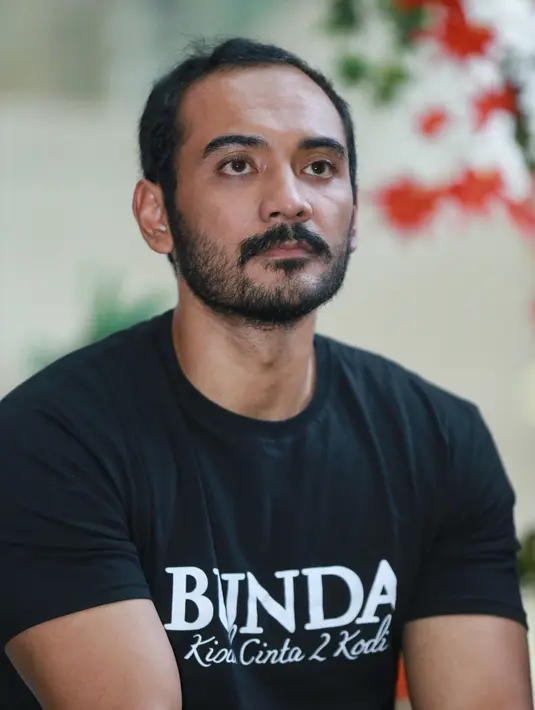 "Itu berlangsung selama tujuh tahun. Bisnis makanan, dulunya kami jualan di pasar hingga akhirnya orangtua saya punya semacam restoran di Selandia Baru," tuturnya. (Adrian Putra/Bintang.com)