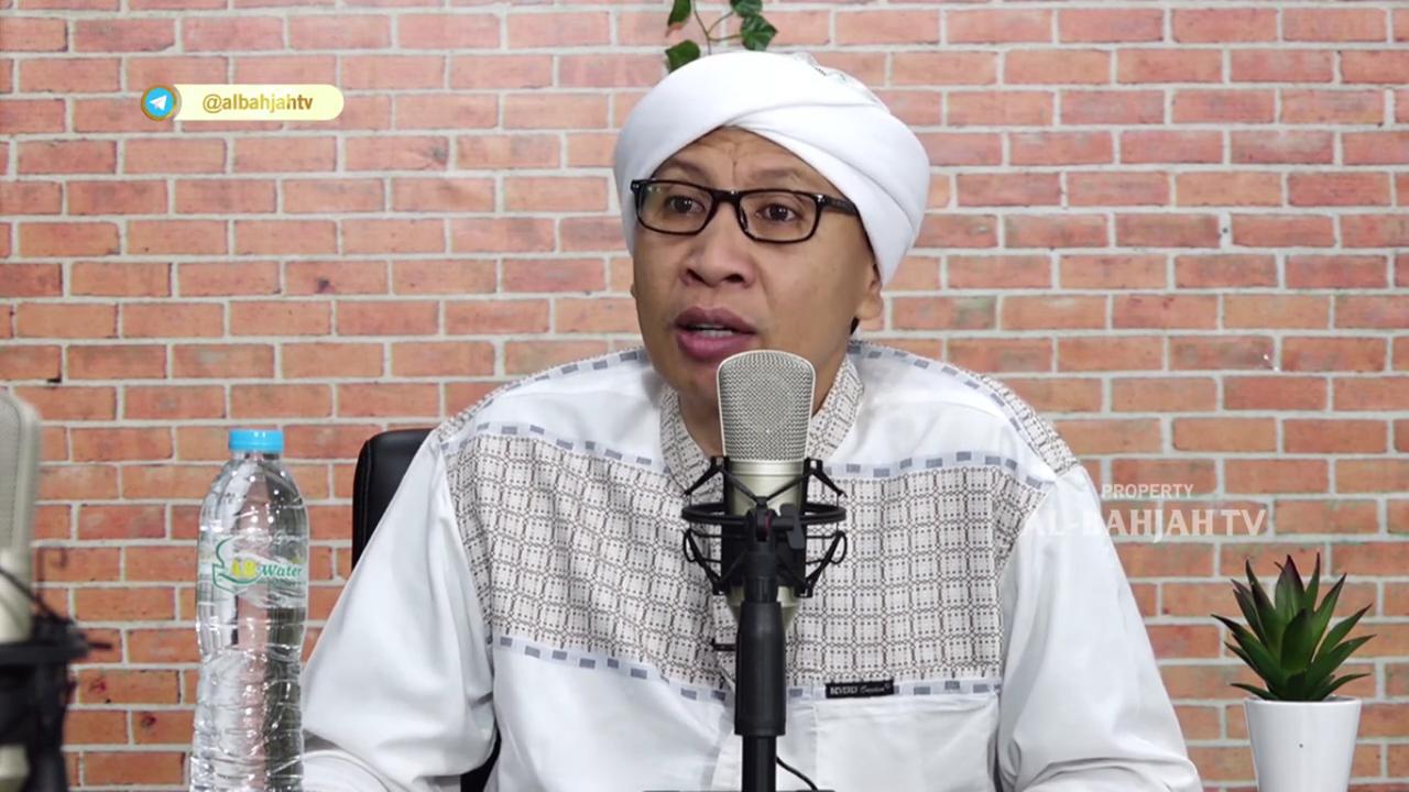 KH Yahya Zainul Ma'arif alias Buya Yahya