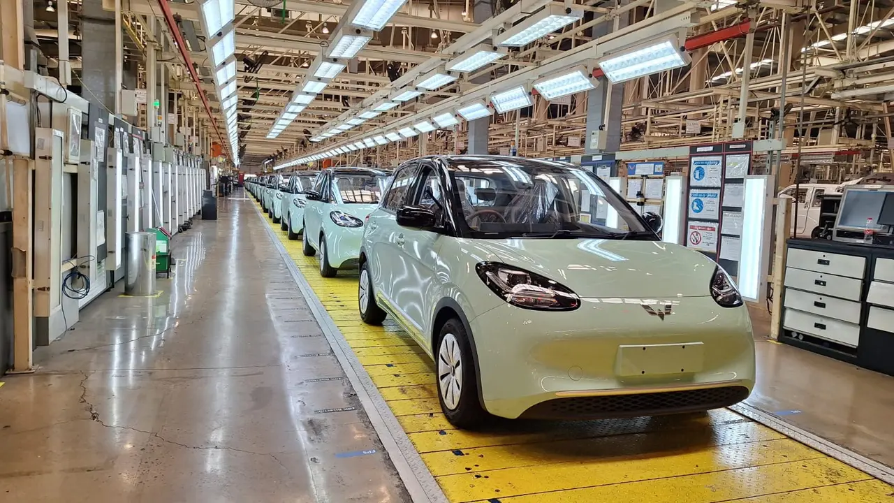 Wuling Produksi Lebih dari 165 Ribu Unit di Indonesia (Arief A/Liputan6.com)