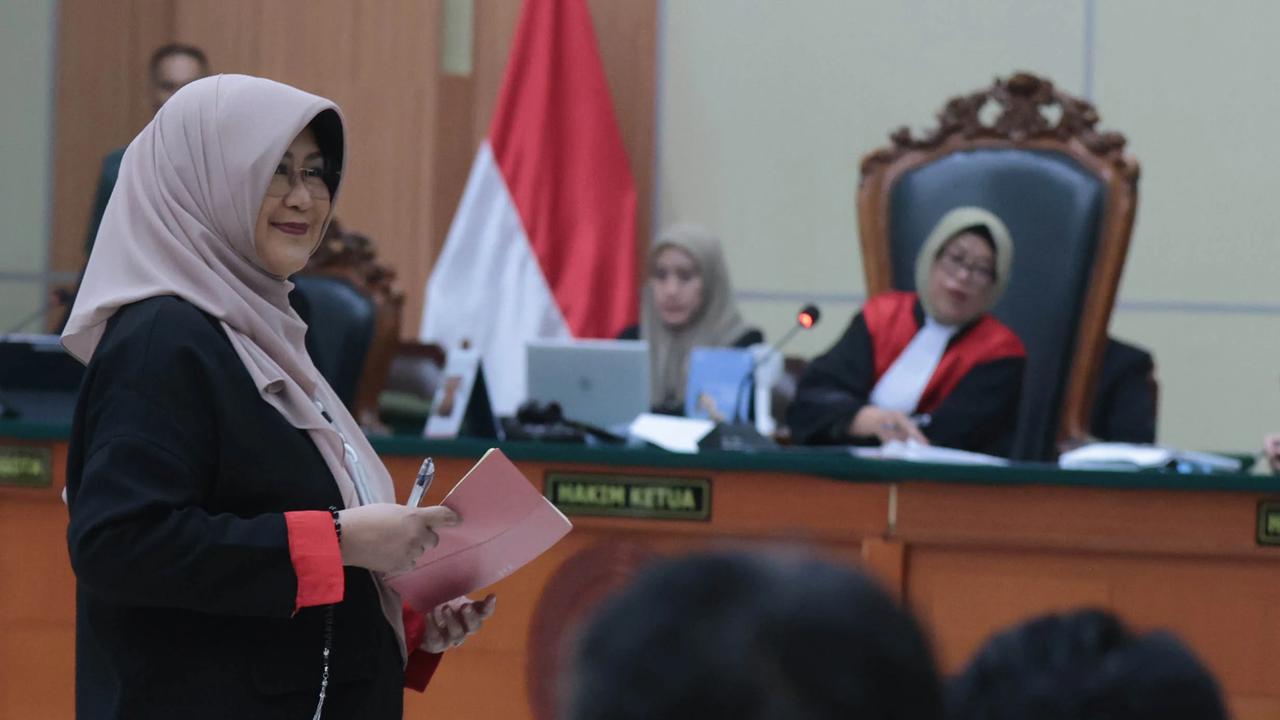 FOTO: Dokter Tifa Didakwa Terkait Tudingan Ijazah Jokowi