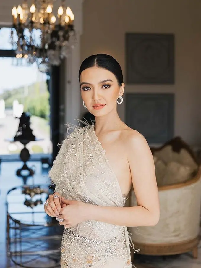 [Fimela] Raline Shah
