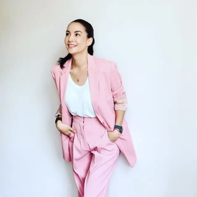 Menetap di Australia, Ini 7 Tampilan Nadya Hutagalung yang Tetap Awet Muda di Usia 47 Tahun