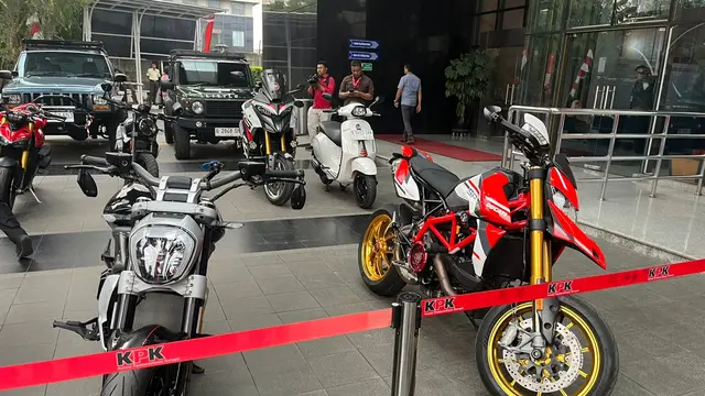 Barang Bukti OTT KPK Wamenaker Immanuel Ebenezer.
