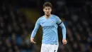 5. John Stones - Bek berusia 26 tahun ini dibeli Manchester City dari Everton dengan harga 55.6 juta euro pada musim panas 2016. Namun performa John Stones tidak konsisten selama memperkuat Manchester City. (AFP/Oli Scarff)