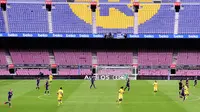 Barcelona bertanding melawan Las Palmas dalam lanjutan La Liga di Camp Nou, Minggu (1/10/2017). (AFP/Jose Jordan)