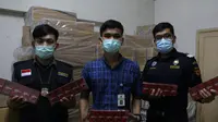 Dari hasil penyergapan, tim Bea Cukai mendapati 40 karton yang berisi 400.000 batang rokok ilegal tanpa dilekati pita cukai.