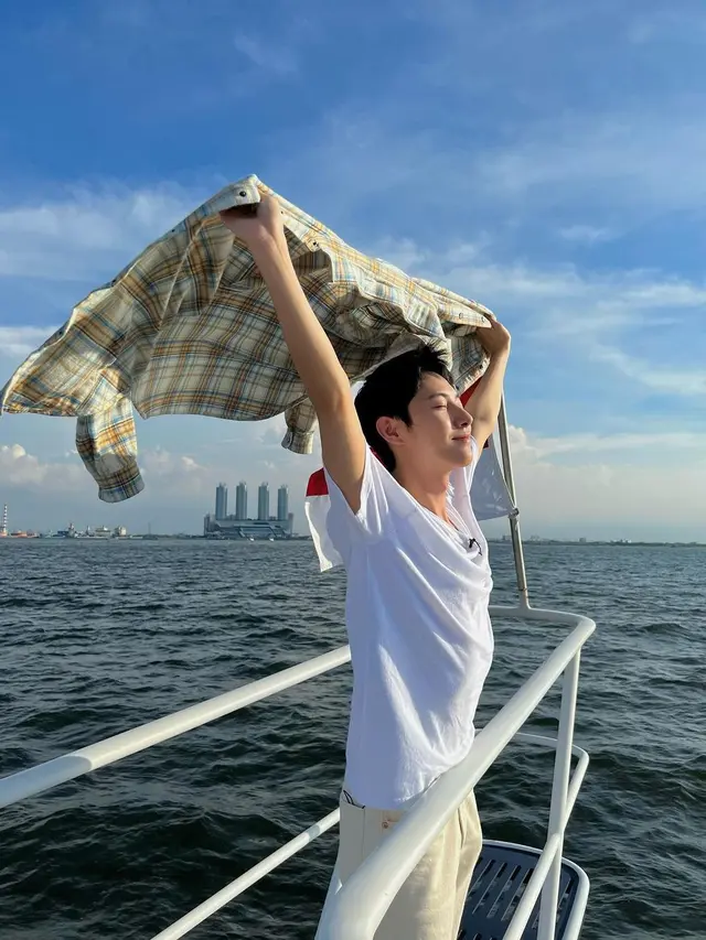 Renjun NCT (Instagram/yellow_3to3)